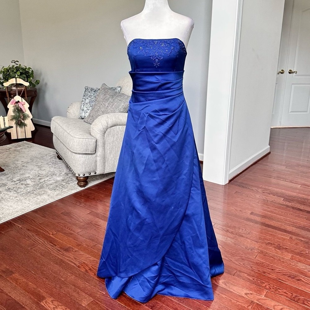 Vintage David's Bridal Blue Strapless Beaded Top Gown Dress Size‎ XS
